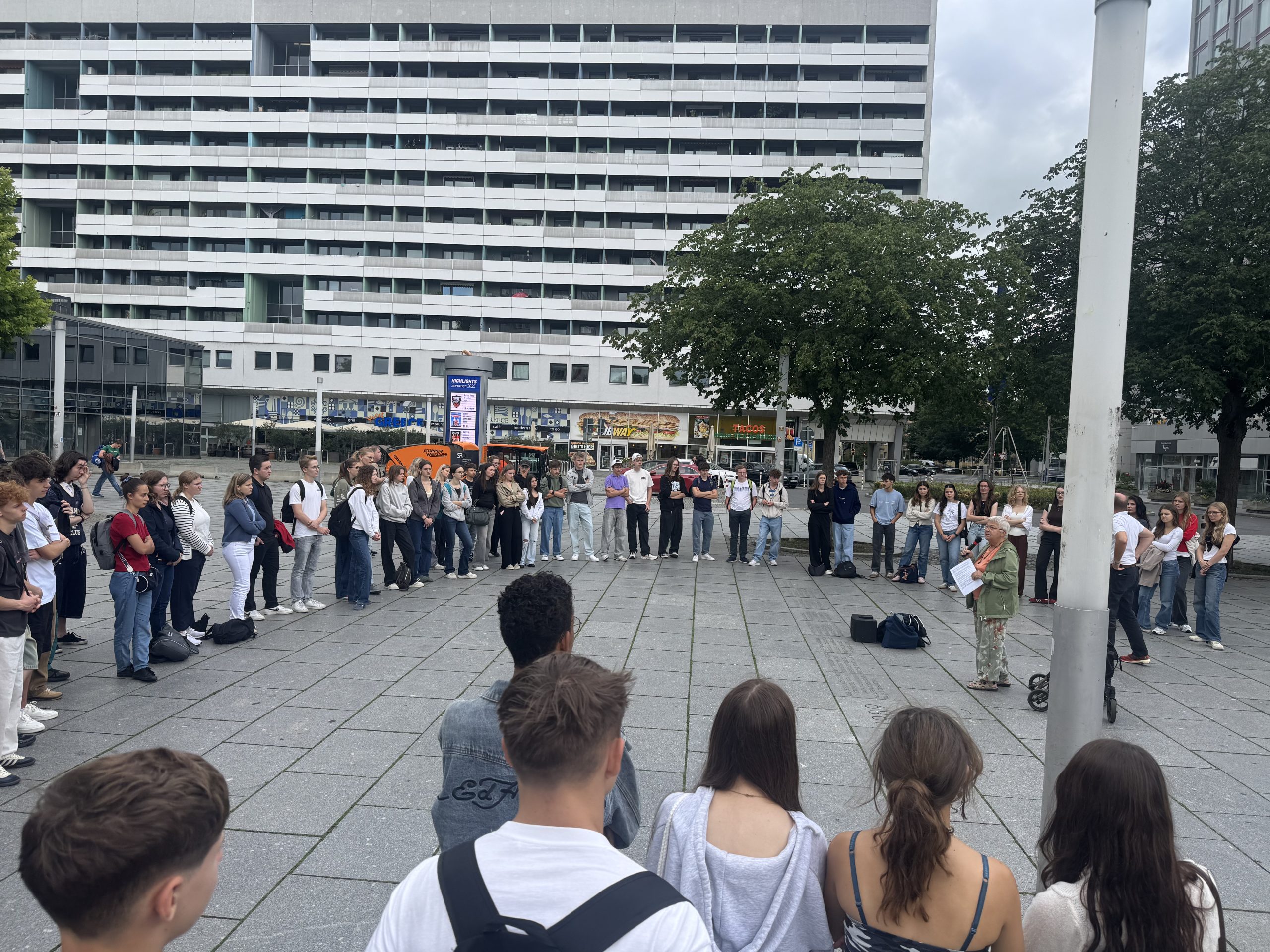 DD-Pragerstr.4_Zeitzeugin Ulbrich DD-Pragerstr.4_Zeitzeugin Ulbrich