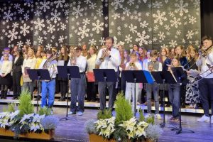 Auftakt Bläsergruppe Huemer (3.v.r.)