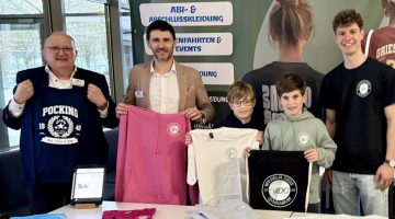 Die neue Schulkleidung des WDGs kommt gut an. Künftig kann sie über einen Online-Shop erworben werden