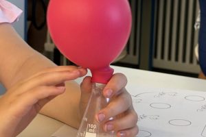 Experiment Luftballon